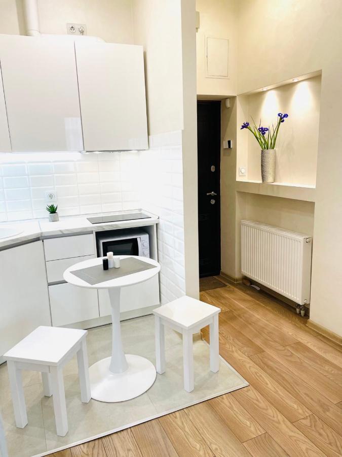 Apartment Жд Вокзал, Центр Lviv Dış mekan fotoğraf